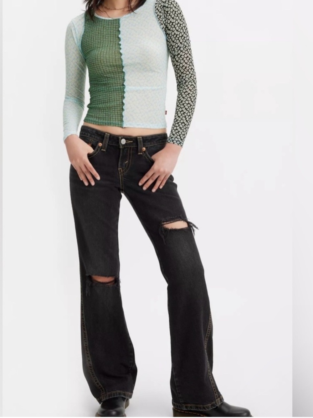 Levi's Noughties Boot Cut Dark Wash Distressed Y2K Low Rise Women’s Rigid Jeans